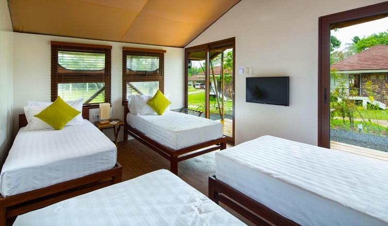 Solina Beach&Nature Resort Carles Exterior foto
