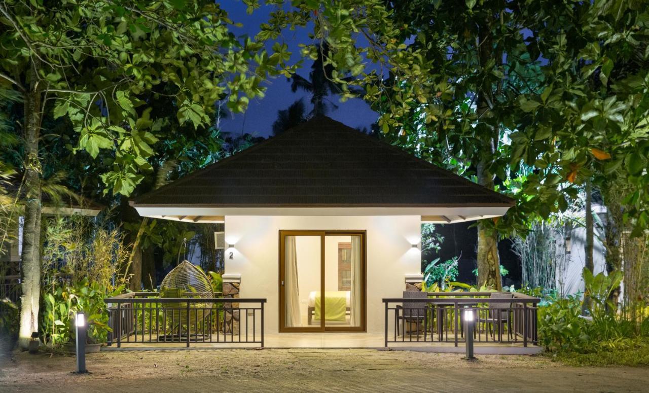 Solina Beach&Nature Resort Carles Exterior foto